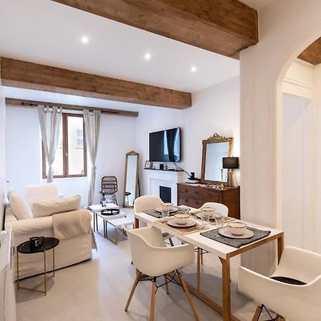 "L'Historique" - Charmant Appartement En Centre-Ville Historique Chambéry Eksteriør bilde