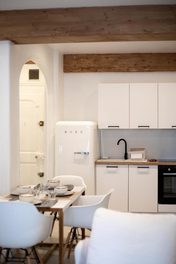 "L'Historique" - Charmant Appartement En Centre-Ville Historique Chambéry Eksteriør bilde