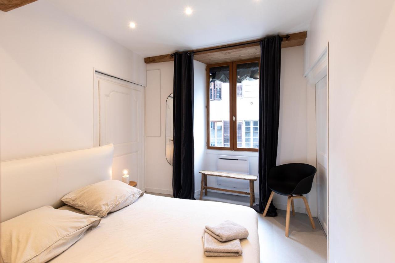 "L'Historique" - Charmant Appartement En Centre-Ville Historique Chambéry Eksteriør bilde